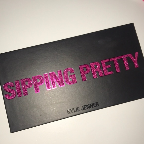 Kylie Cosmetics Other - Sipping Pretty palette